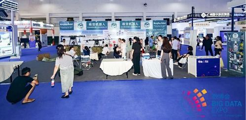 數(shù)博展聲 萌貨機(jī)器人引領(lǐng)數(shù)字經(jīng)濟(jì)新未來，開創(chuàng)智能服務(wù)新時(shí)代